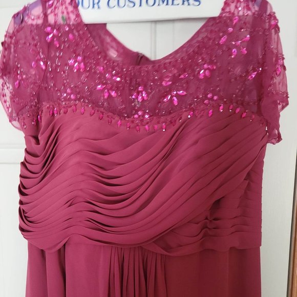 Mother of the Bride gown - Picture 2 of 2